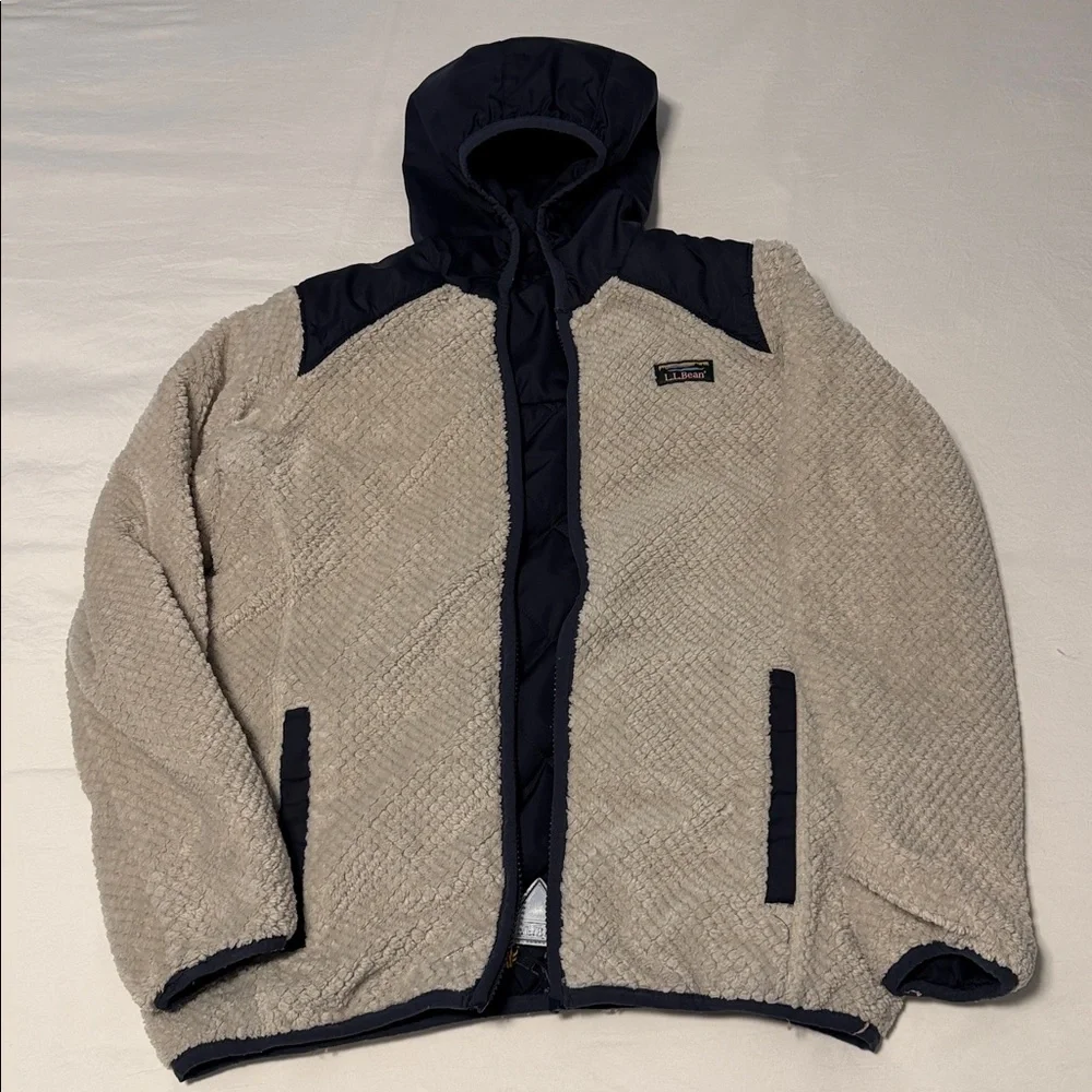 L.L. Bean Kids Navy Quilted Hooded Jacket - Picture 8 of 9